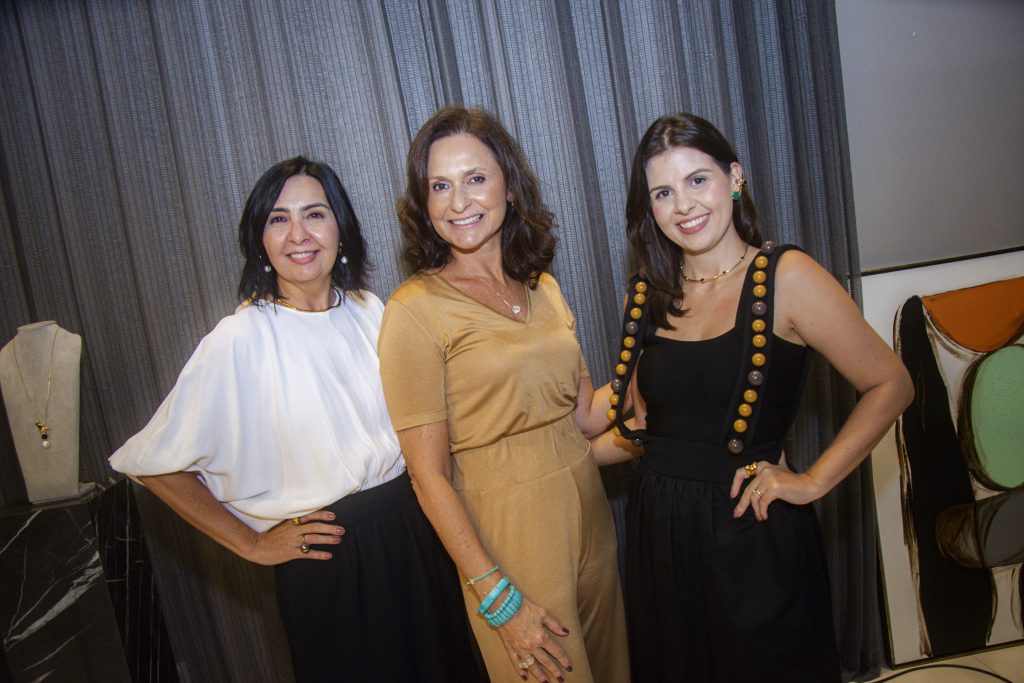 Eliane Gomes, Ana Cristina Mendes E Eloisa Gomes