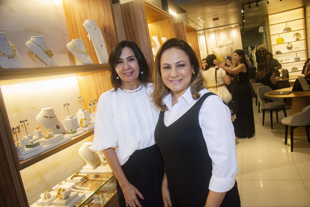 Eliane Gomes E Regina Abreu