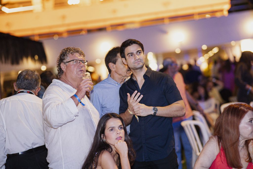 Evandro Colares E Pedro Gomes De Matos