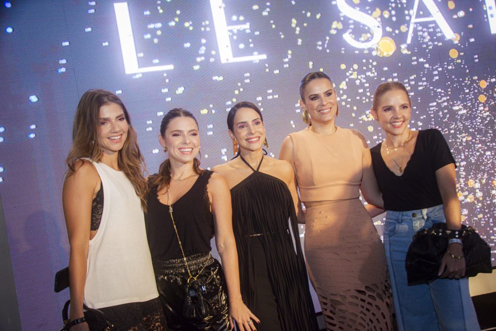 Giovanna Gripp, Naiana Gripp, Ticiana Machado, Deborah Bandeira E Nathalia Gripp