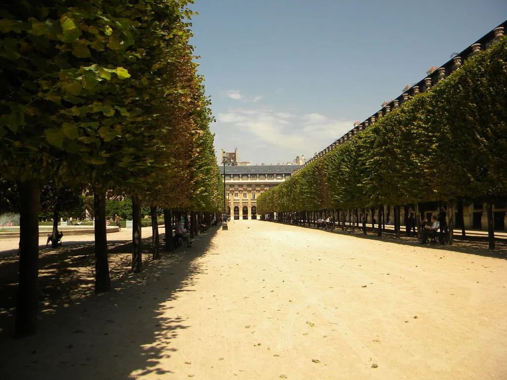 Jardin Du Palais Royal Paris