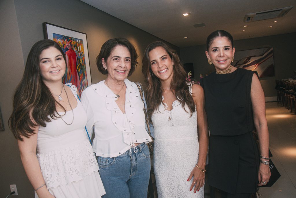 Maria Claudia Studart, Giana Studart, Alice Studart E Maria Lucia Negrao