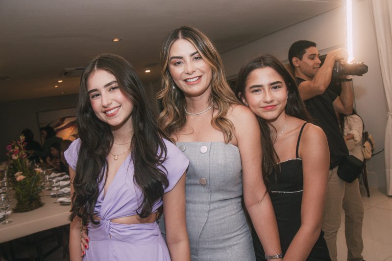 Celebração e moda - Desfile de moda na residência de Maria Lúcia Negrão marca apresentação exclusiva