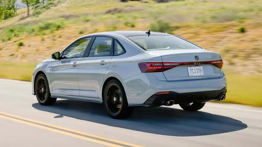 2025 Volkswagen Jetta Gli (1)