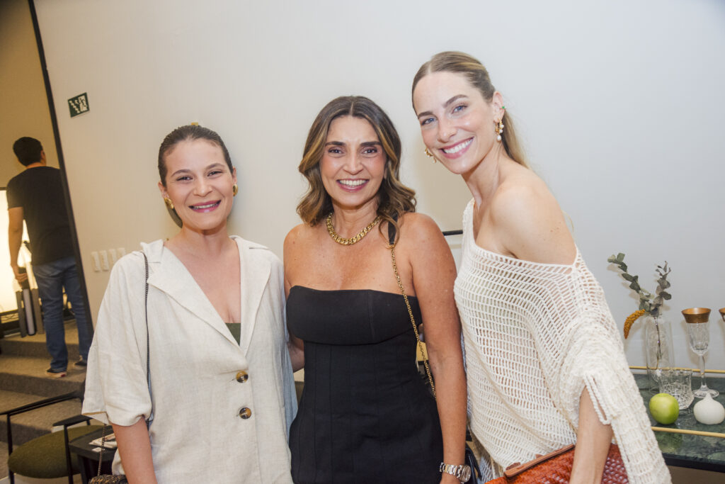 Aline Braide, Marcia Travessoni E Dani Gondim