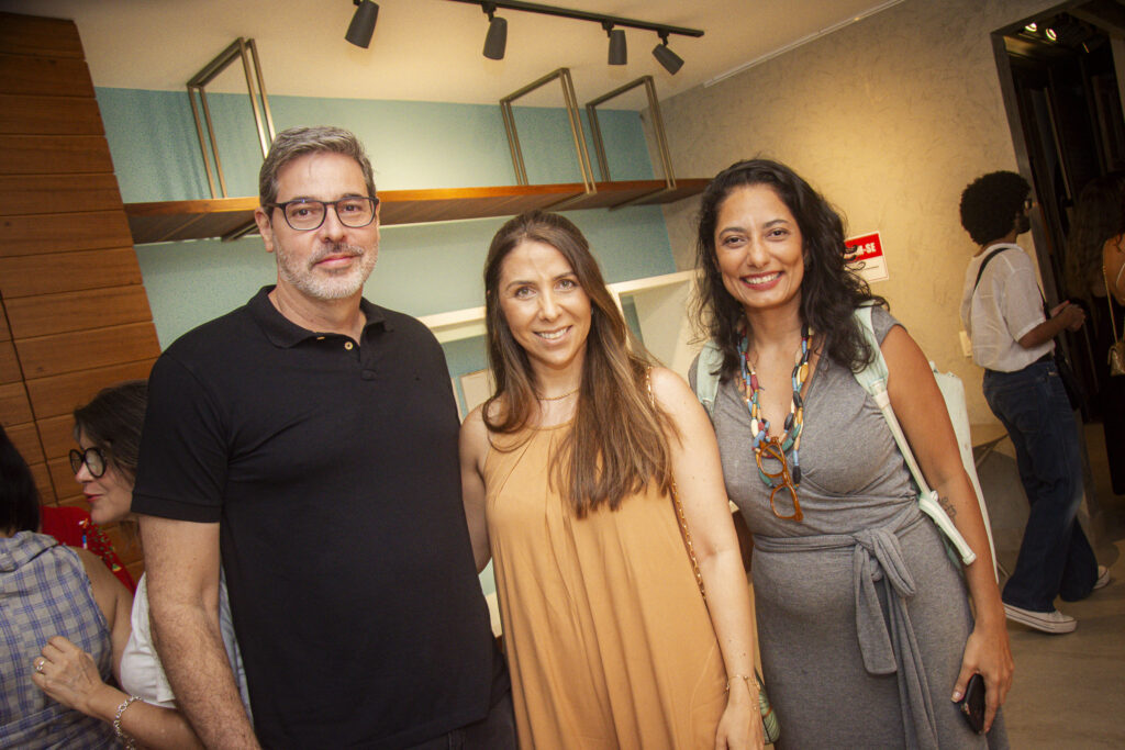 Andre Santo, Nabirra Acario E Laura Rios