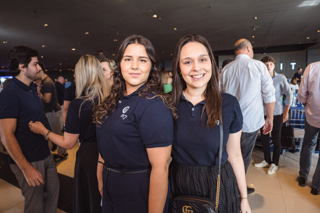 Assiria Kesia E Manuela Fialho