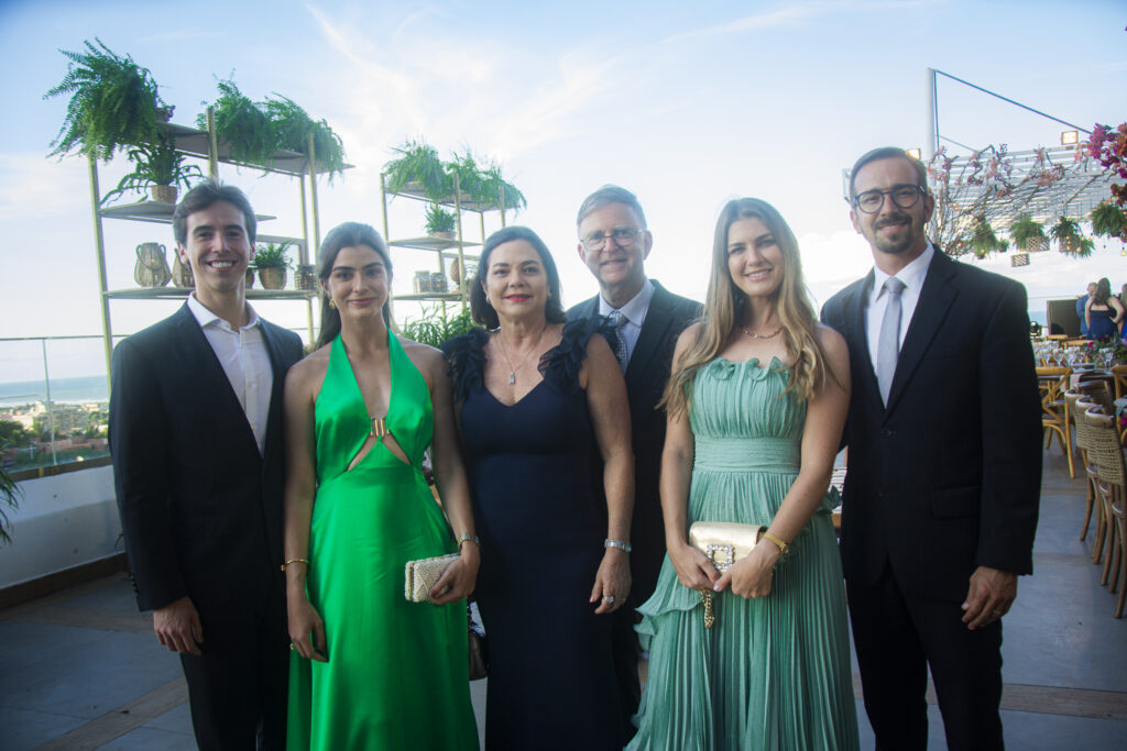 Bernardo Hartmann, Sarah Erel, Sophia Erel, Haim Erel, Victoria Erel E Victor Ventorini