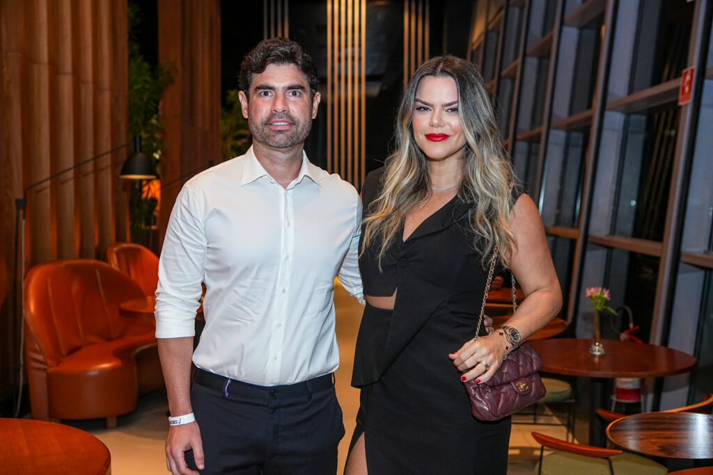 Bruno Barreira E Lana Pinheiro