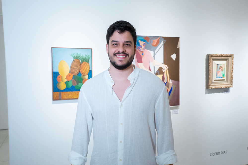 Cadeh Juaçaba reinventa a Tropicália em nova exposição