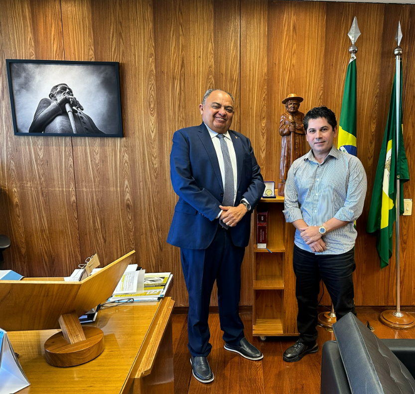 Pompeu Vasconcelos, CEO do Grupo IN de Comunicação, é recebido pelo ministro do STJ, Teodoro Silva Santos
