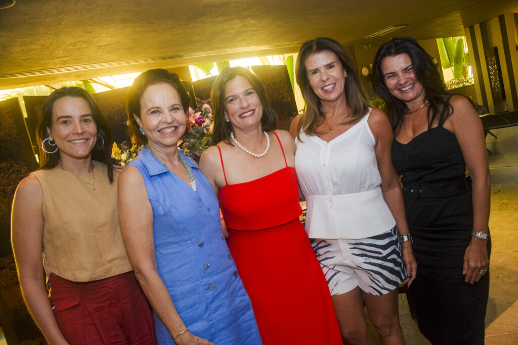 Carol Barbosa, Jaqueline Barbosa, Luciana Bezerra, Alexandra Pinto E Lara Moraes