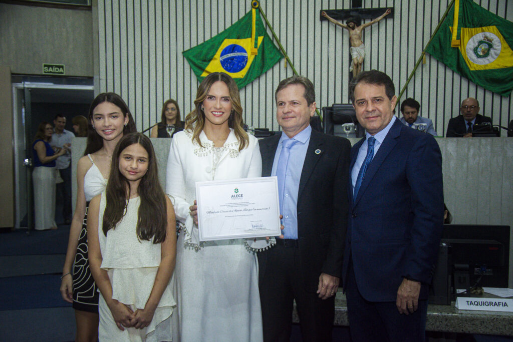 Clara Borges, Nina Borges, Carla Matos, Marcos Andre Borges E Evandro Leitao