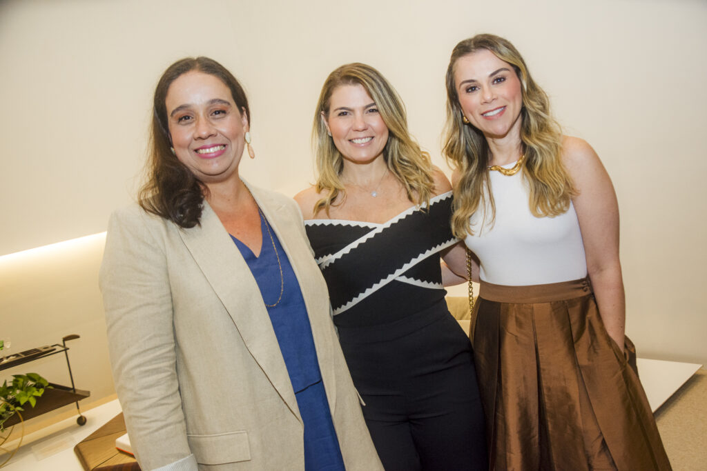 Daniela Coelho, Liliane Meira E Livia Correia