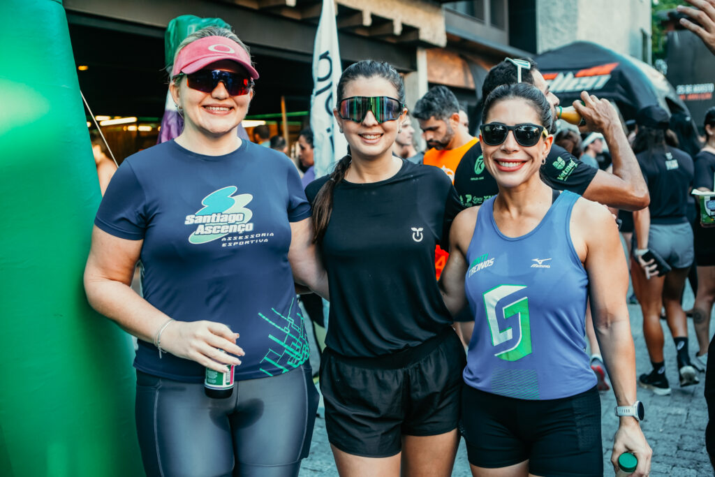 Daniele Fontenele, Stevia Diniz E Renata Satis