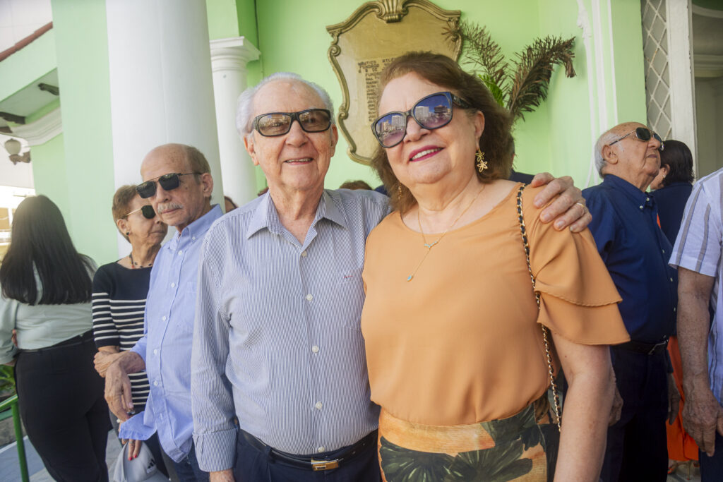 Helio Assuncao E Lucimar Cavalcante