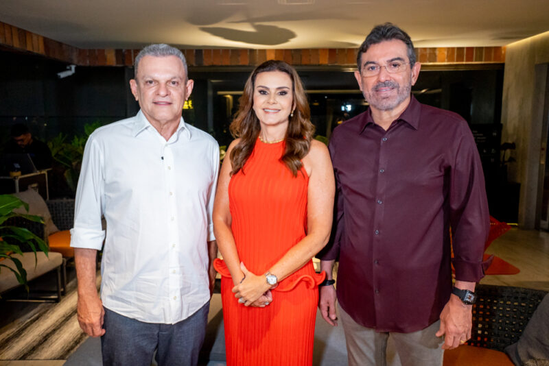 NOVA DIRETORIA EMPOSSADA - Ivana Bezerra assume a presidência da ABIH Ceará em evento no Hotel Gran Marquise