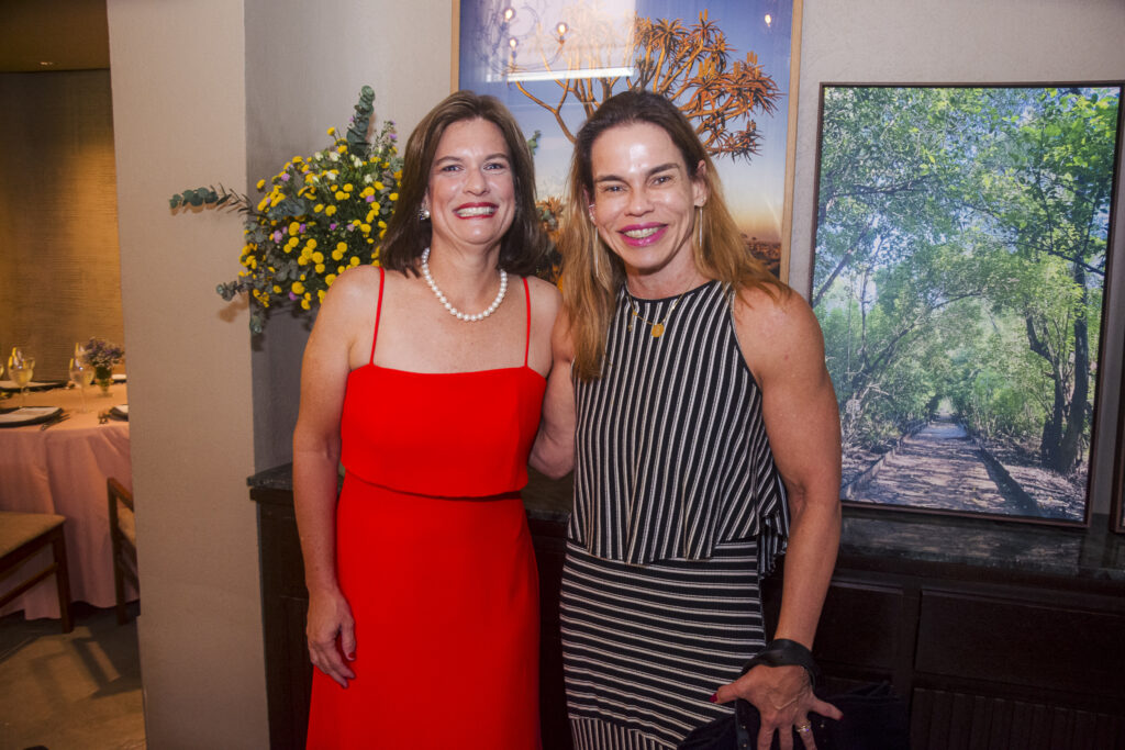 Luciana Bezerra E Iolanda Diniz