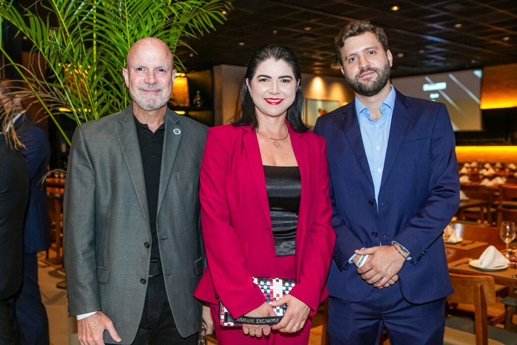 Luis Eugenio, Hissa Tavares E Guilherme Quintas