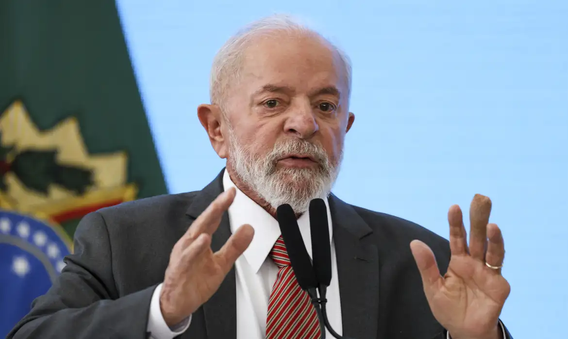 Lula lamenta a morte do ex-ministro Delfim Netto