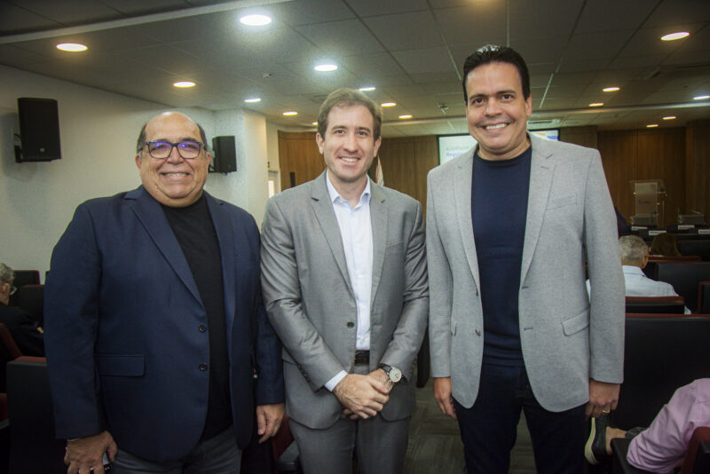 ECONOMIA EM DESTAQUE - Luiz Gastão lidera discussão sobre reforma tributária em Fortaleza
