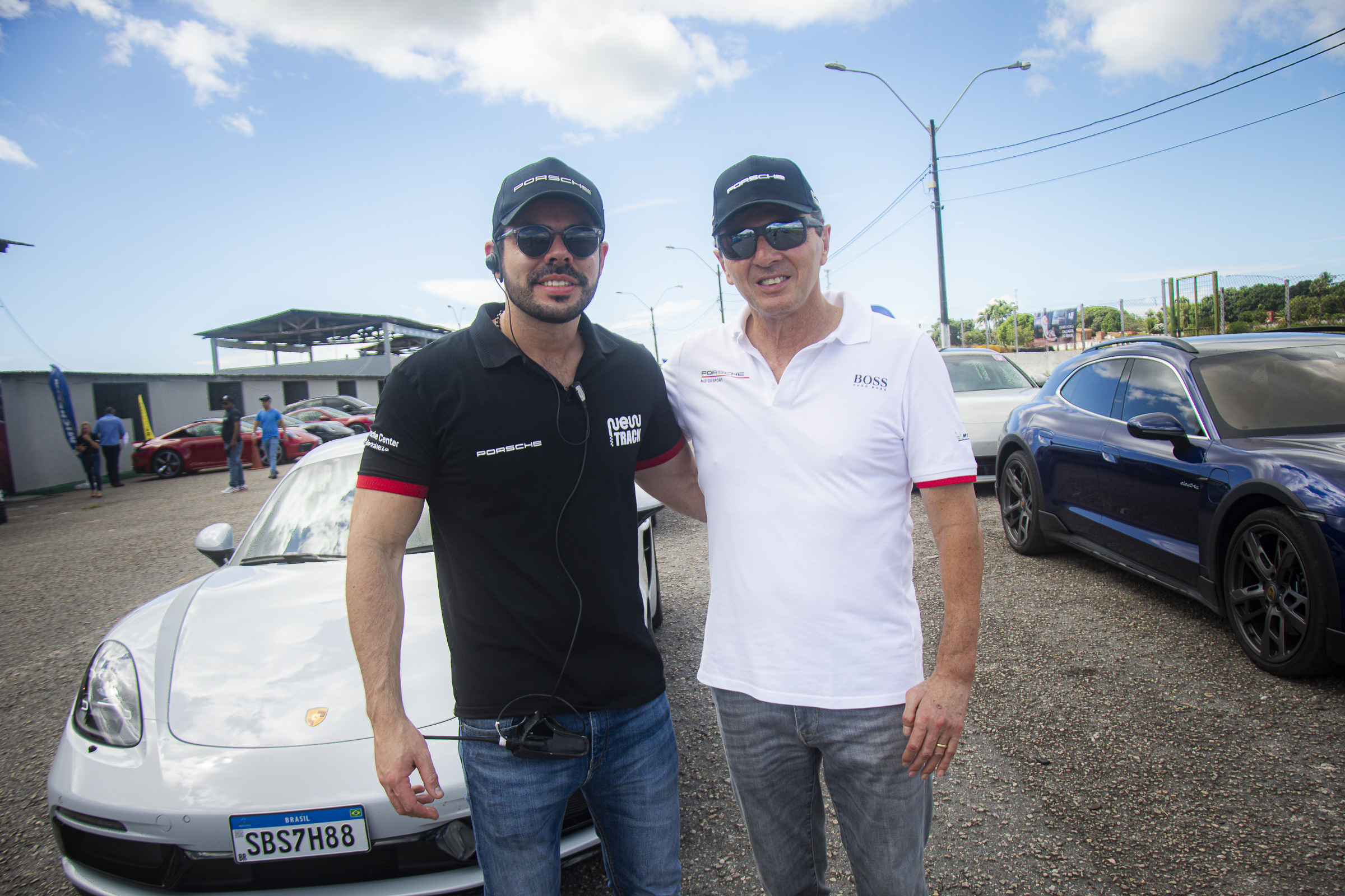 Porsche Center Fortaleza reúne fãs de velocidade no autódromo Virgílio Távora