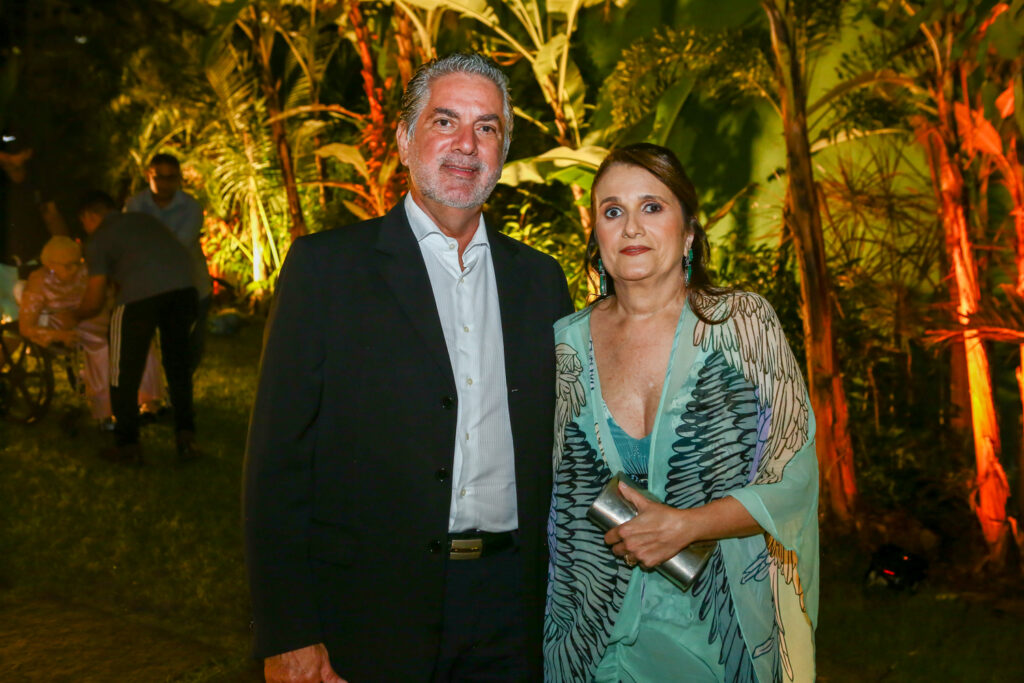 Ricardo Sales E Denise Melo