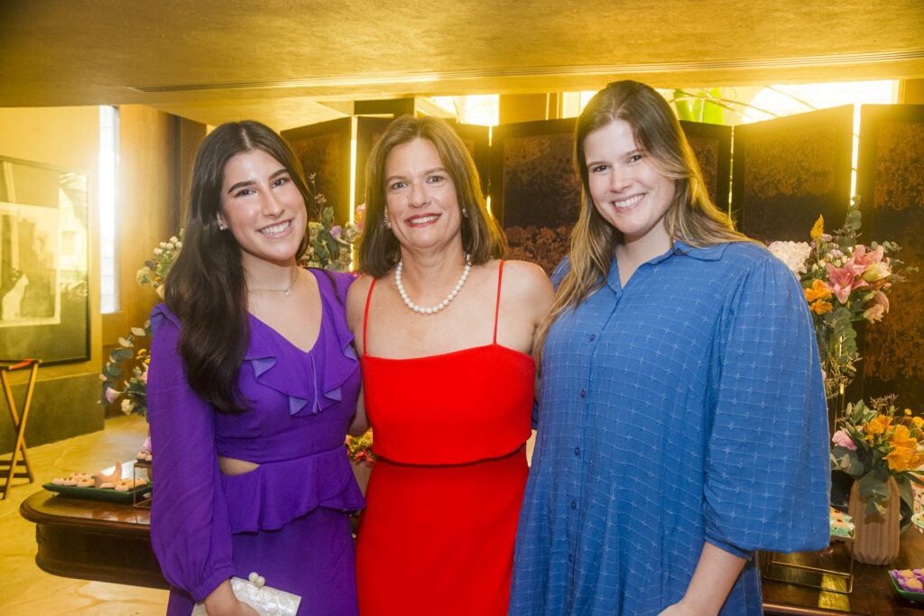 Vera, Luciana E Ana Maria Bezerra