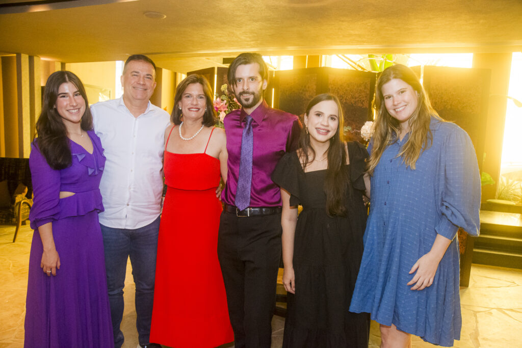 Vera, Ricardo, Luciana, Arthur, Dayana E Ana Maria Bezerra