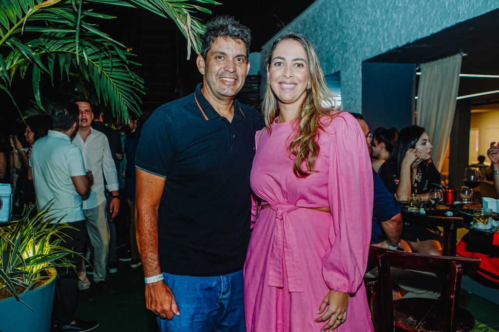 Vitor E Raquel Ferreira