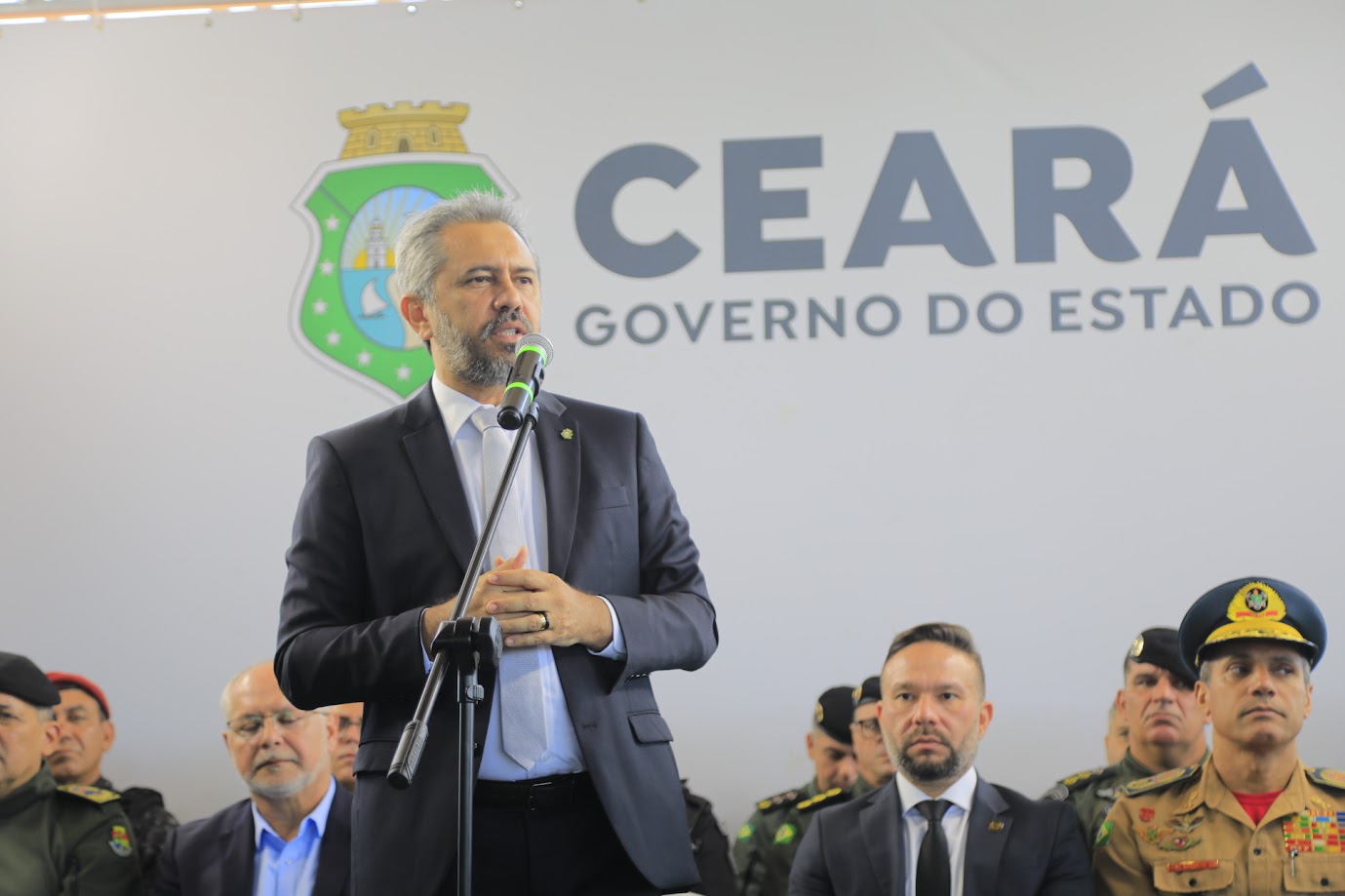 Elmano de Freitas defende integração da Forças de Segurança em aula inaugural de formação de novos policiais