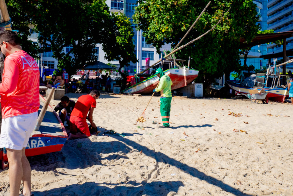 Ação De Limpeza De Praia (46)