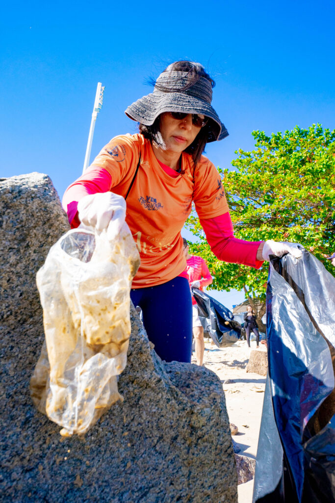 Ação De Limpeza De Praia (52)