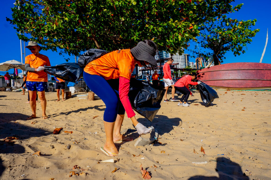 Ação De Limpeza De Praia (56)