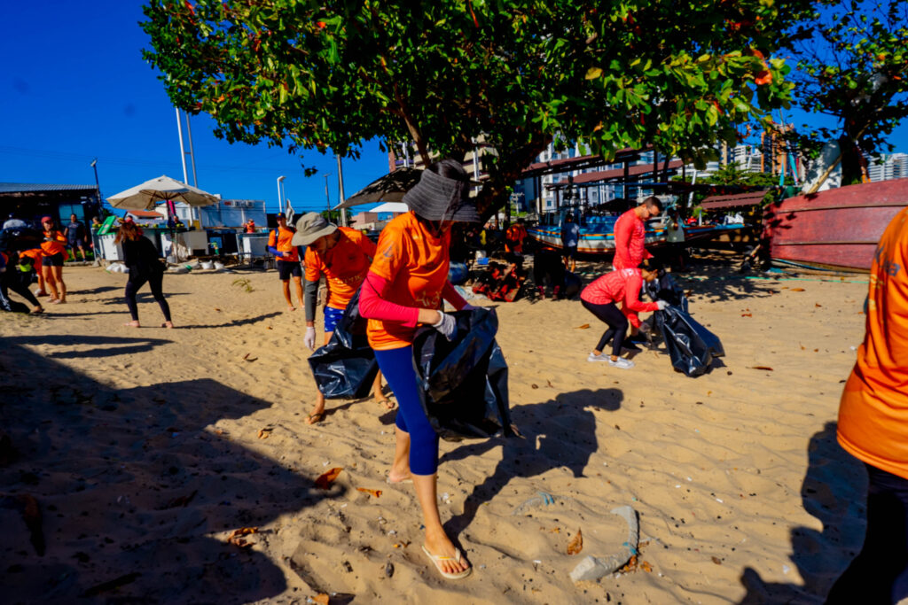 Ação De Limpeza De Praia (57)