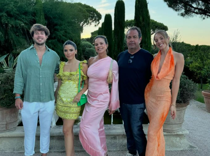 Da agitação de Ibiza ao charme de St. Tropez família Salomão desbrava a Riviera Francesa