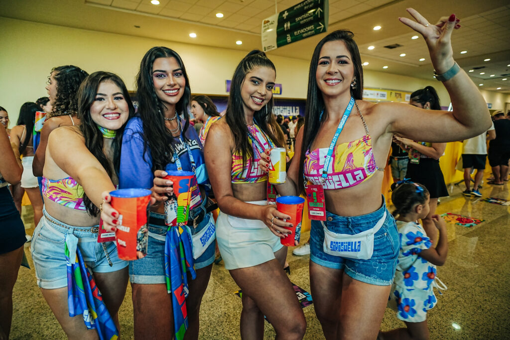 Carine Freitas, Tais Maia, Naine Muliterno E Carol Campos