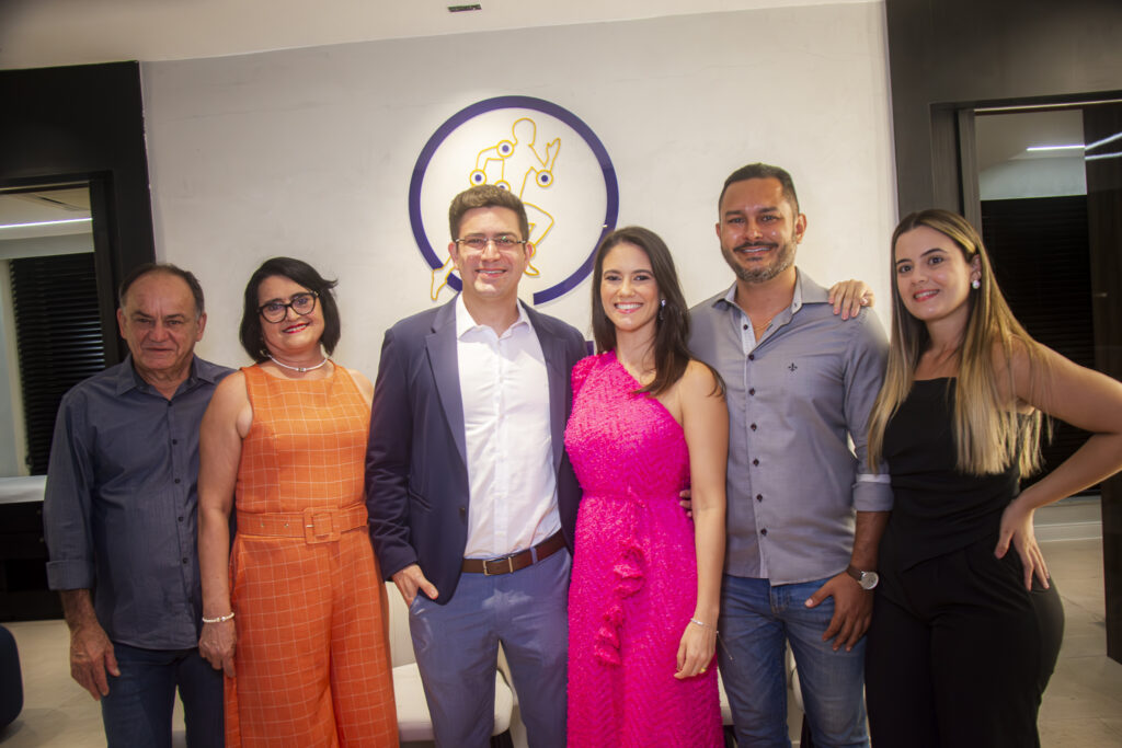 Emanuel Moura, Elizabeth Vasconcelos, Eduardo Vasconcelos, Diana Vasconcelos, Valberto Ribeiro E Kamilla Souza