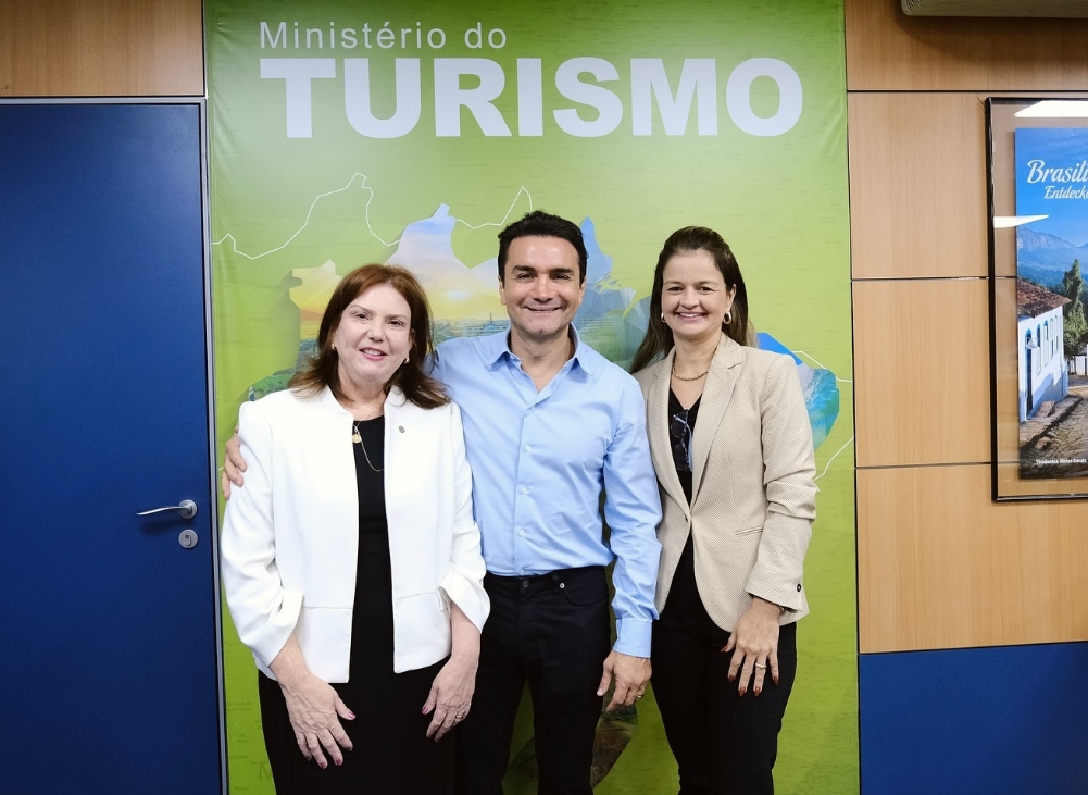 Yrwana Albuquerque busca apoio federal ao turismo com o ministro Celso Sabino