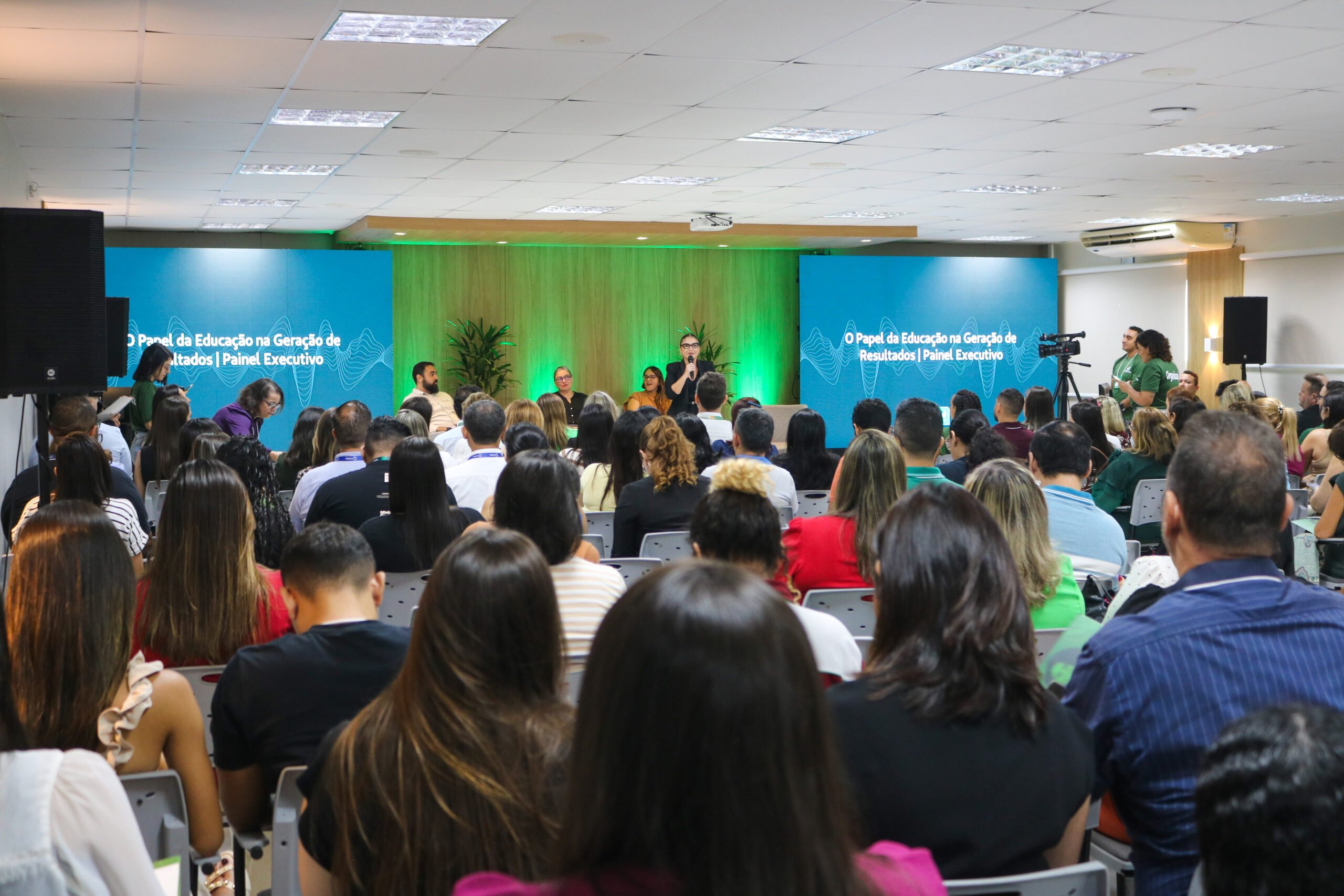 Unifametro promove evento para discutir o papel da educação no resultado das empresas