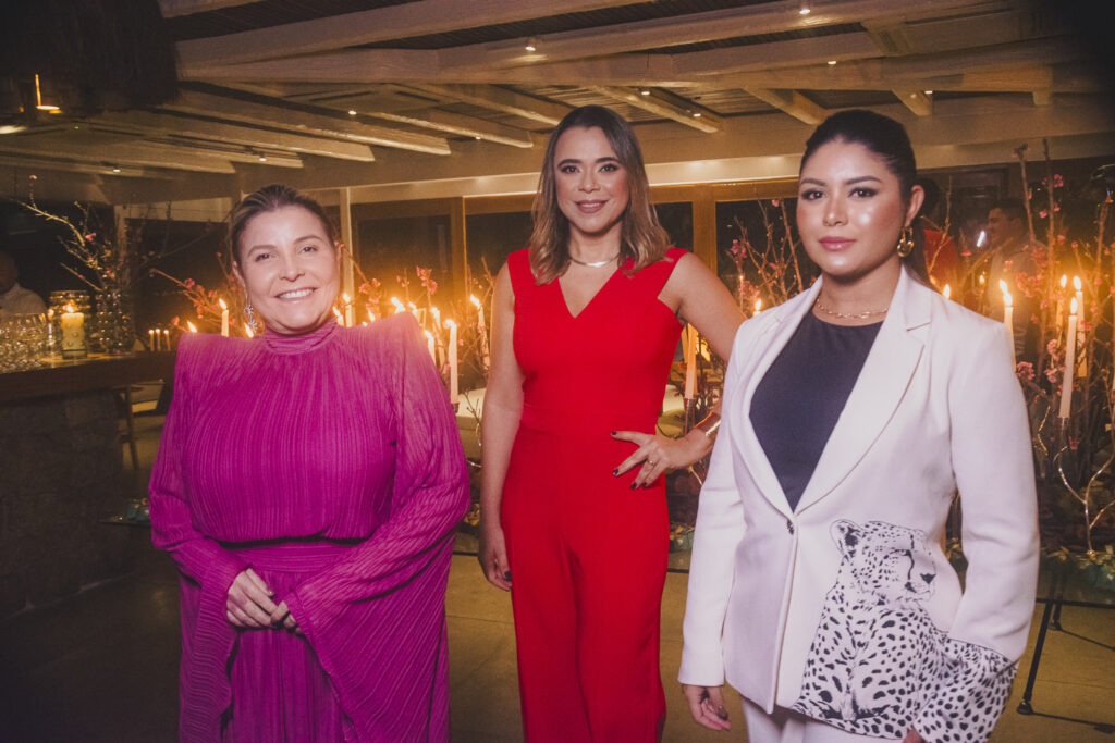 Jaqueline Kato, Vitoria Costa E Paulina Oliveira (2)