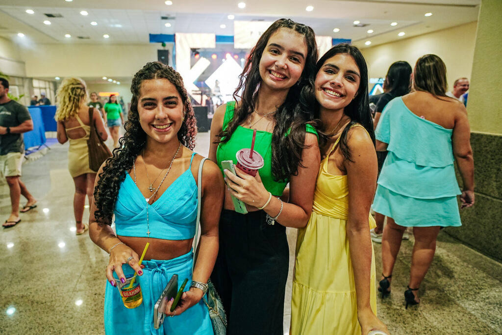 Katerine Castro, Mariana Ximenes E Yasmin Pinho