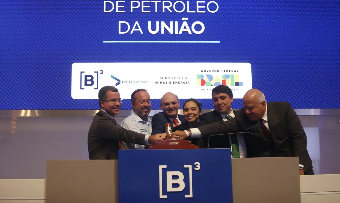 Leilão de petróleo da União bate recorde e atinge R$ 17 bilhões