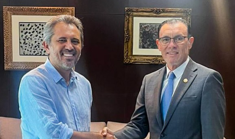 Elmano anuncia nomeação de Lucídio de Queiroz como desembargador do Tribunal de Justiça do Ceará