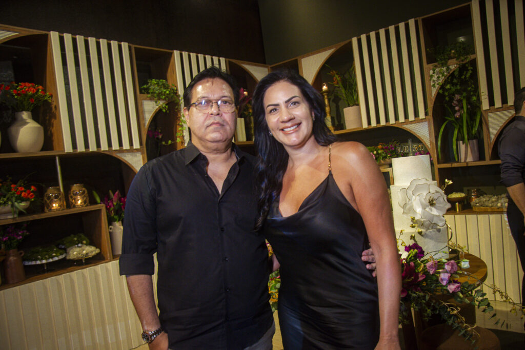 Olavo Barros E Rose Carneiro