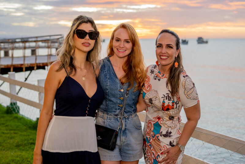 MEETINGS - Pôr do sol, encontros e conhecimento fazem o cenário do Iate Clube de Fortaleza brilhar