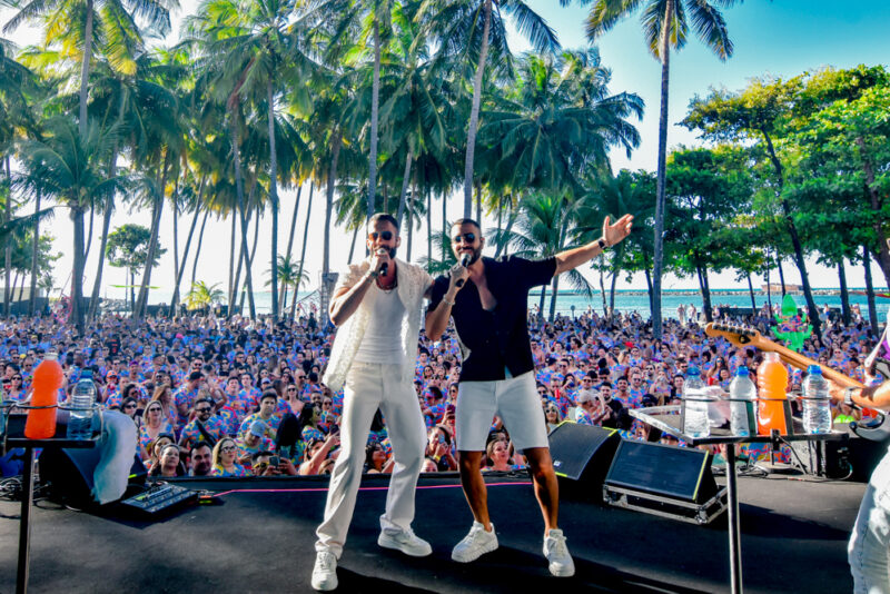 SOL, FEIJÃO E AXE - Feijoada do Siriguella agita o Marina Park no sábado de Fortal