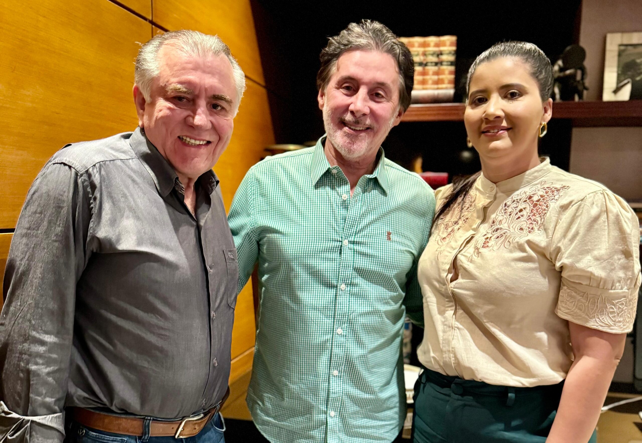 Eunício Oliveira se reúne com Dr. Lucílvio Girão e Andrea Nunes, pré-candidatos à Prefeitura de Maranguape