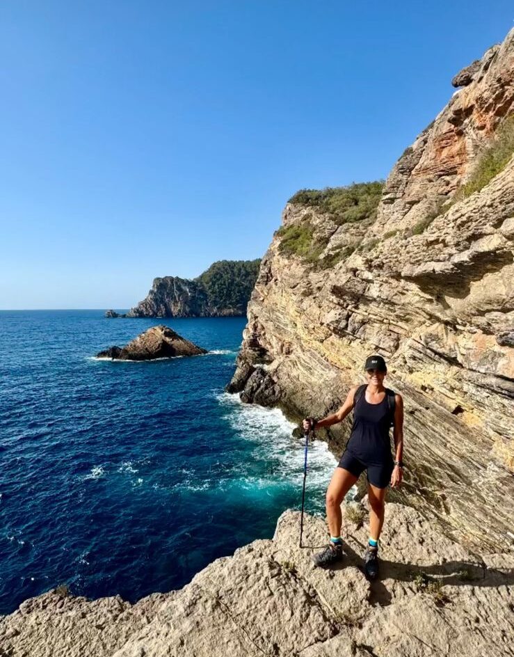 Rebeca Albuquerque explora Ibiza e Barcelona com sua família após Cerimônia de Abertura das Olimpíadas em Paris