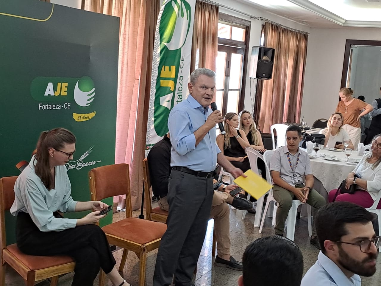 AJE Fortaleza promove almoço político com o prefeito e pré-candidato José Sarto